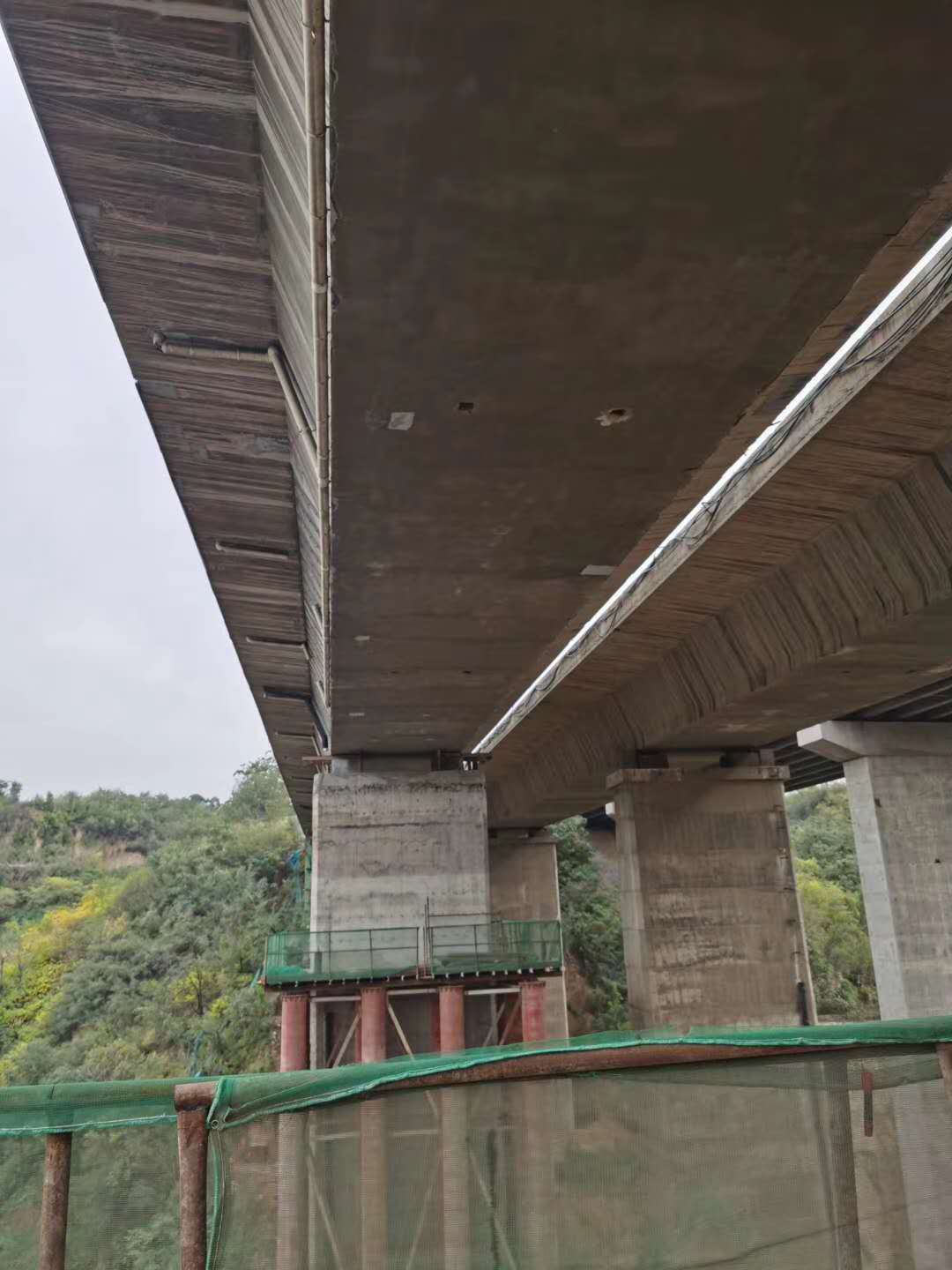 长春桥梁加固前制定可行设计方案图并用对施工方法